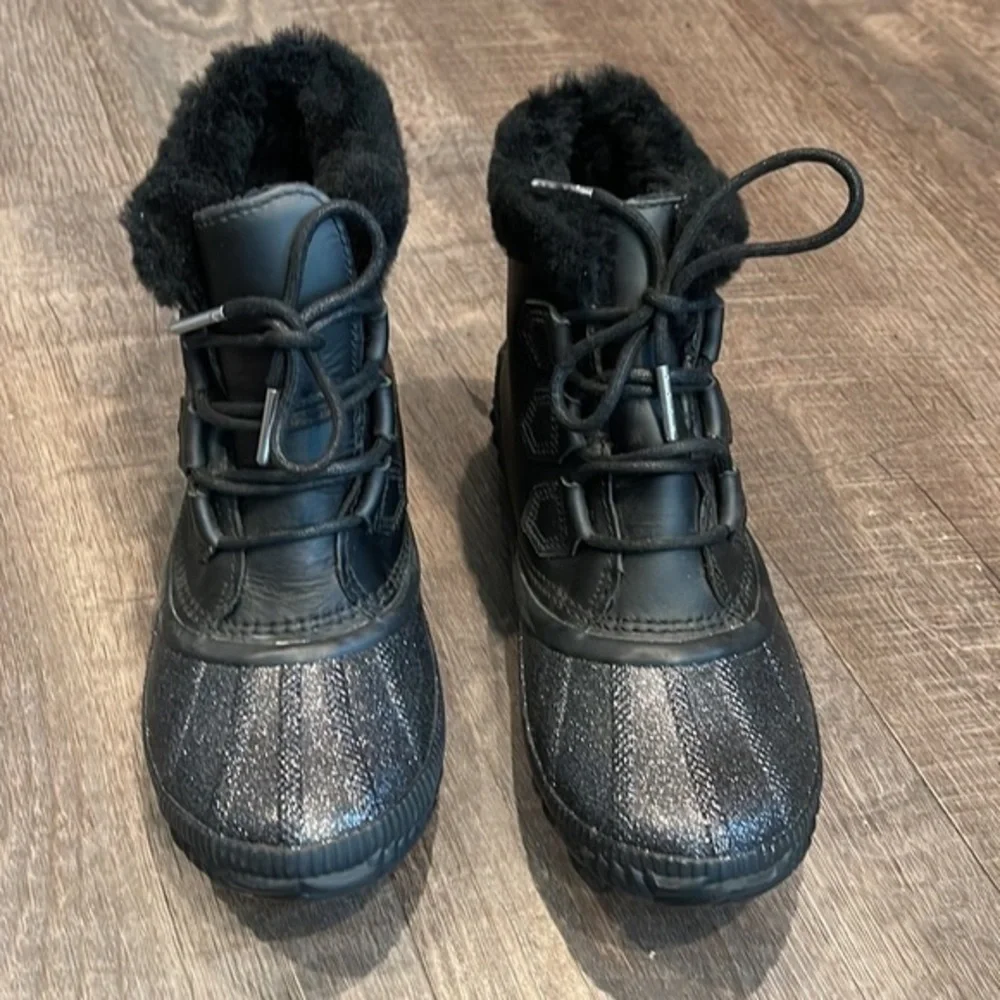 SOREL waterproof lux black glitter boot
